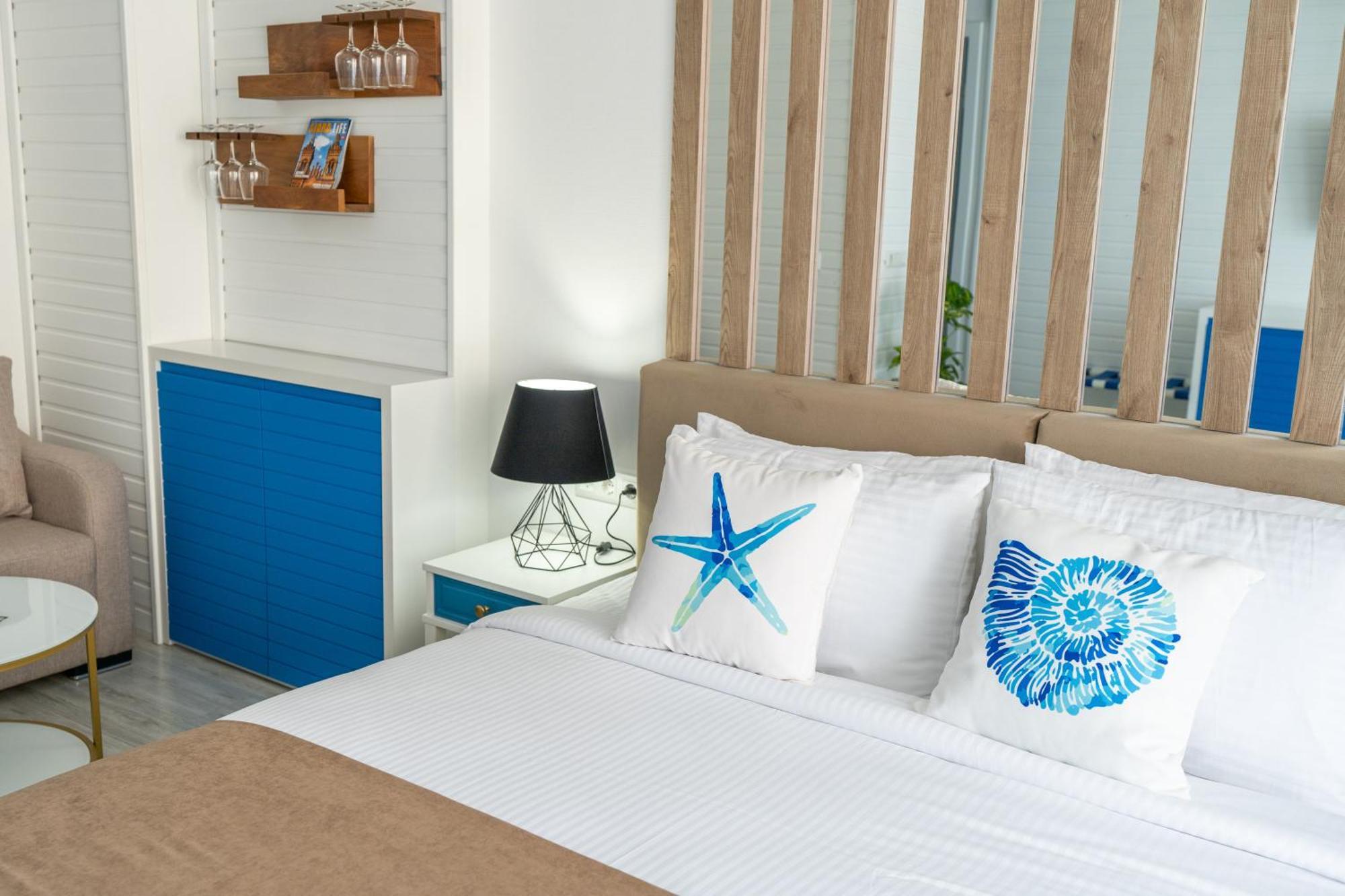 באטומי Seagull Beachfront Boutique Hotel מראה חיצוני תמונה