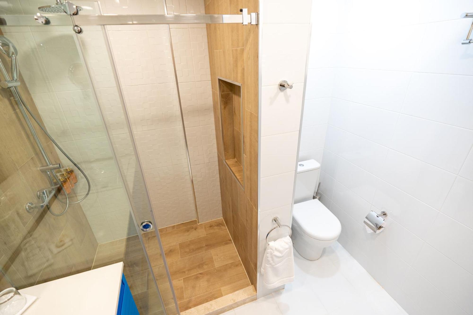 באטומי Seagull Beachfront Boutique Hotel מראה חיצוני תמונה