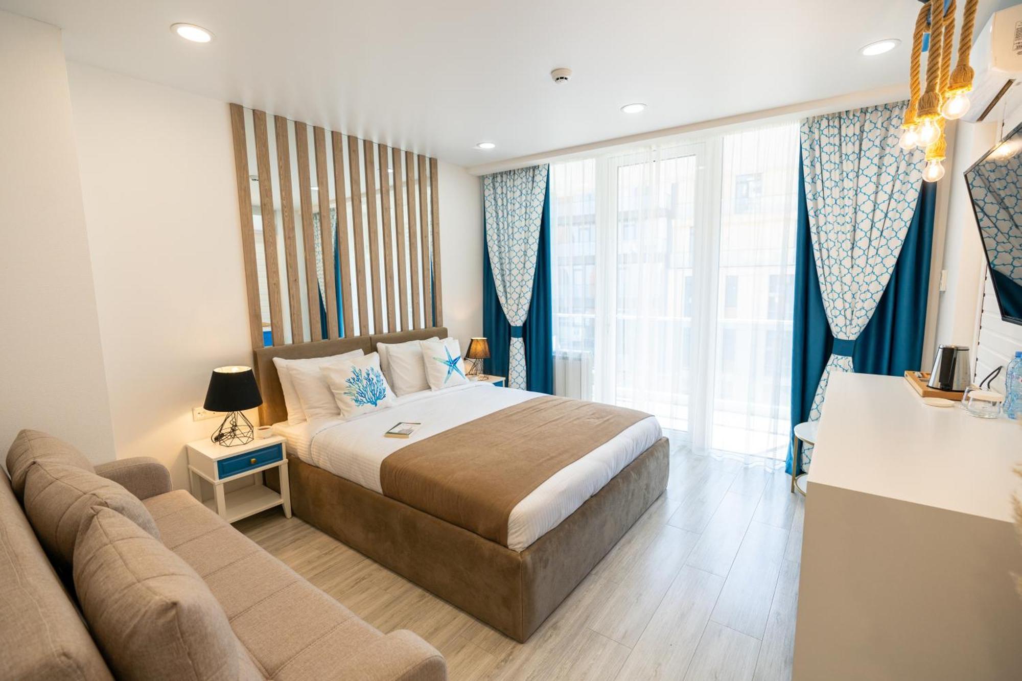 באטומי Seagull Beachfront Boutique Hotel מראה חיצוני תמונה
